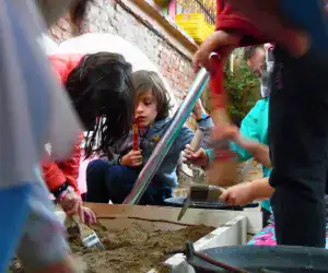 Atelier de fouilles archéologiques Cronopios, activité de tourisme solidaire pour les enfants